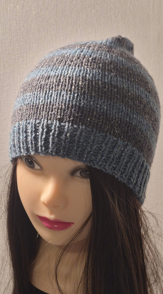 Bonnet acrylique classique à rayures